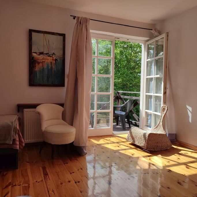 Urocze Miejsce Apartment *
